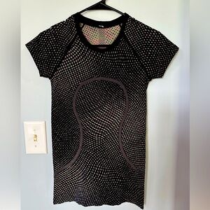 Lululemon Swiftly Tech s/s black-multi colored top